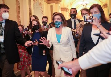 House Democrats Struggle for Votes to Pass $3.5 Trillion Budget Plan