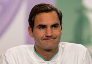 Roger Federer reveals he needs another knee surgery, will miss ‘many months’ – Yahoo Canada Sports