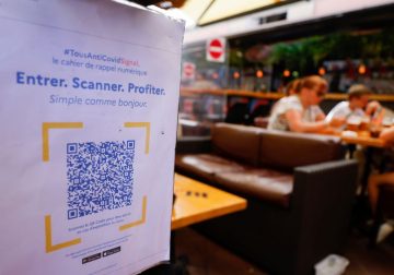 French shopping malls to require COVID-19 health pass – Reuters