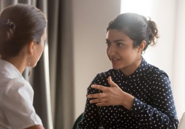 How to Set Boundaries With a Friend Who Treats You Like Their Therapist