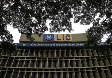 India puts Life Insurance Corp’s IPO on fast track – Reuters