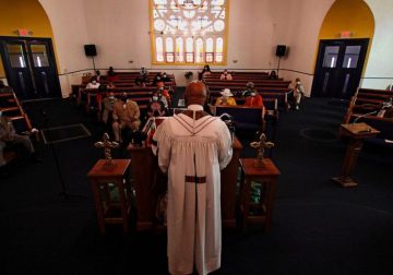 Many Bible Belt preachers silent on shots as COVID-19 surges